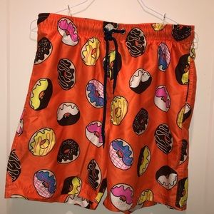 Men’s swim trunks. Sz L